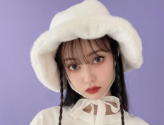 「綺麗なボディライン」中村雅俊の娘・中村里砂、ピチピチレギンス姿＆ポニテヘアで完璧な“お人形ボディ”を惜しげもなく披露！