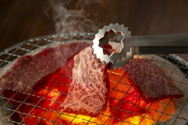 あえて“ガッツリ系”の焼肉を食べる人も、10～30代男女が「夏になると食べたくなるメニュー」【第4位以下】の画像