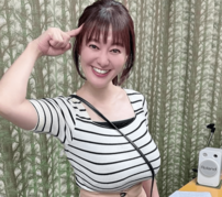 「何をやっとるんですか」“グラマラスすぎる”元NHKアナ、芸人顔負けのパンスト被り“顔面崩壊”ショットに反響