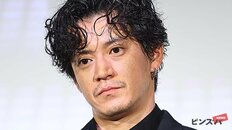 信長・小栗旬、明智・要潤への「プロレス並のキック」謝罪に反響の理由　『豊臣兄弟！』本能寺の変は圧倒的高評価