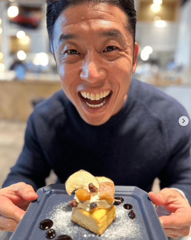 「別人すぎてパワー」なかやまきんに君、美女に囲まれた“顔面激変プリクラ”にファン反応「だれやねん（爆）」「わろた」の声！の画像