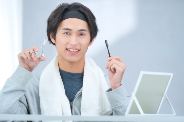 スノ・渡辺翔太も公言“ヒゲ脱毛”ツルツル肌、メイクは必須？10～30代女子は【美容男子についてどう思ってる？】の画像