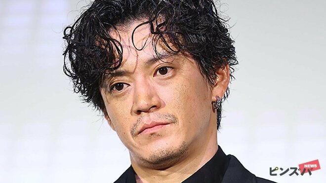 信長・小栗旬、明智・要潤への「プロレス並のキック」謝罪に反響の理由　『豊臣兄弟！』本能寺の変は圧倒的高評価の画像