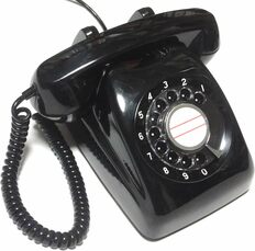 「黒電話」は骨董品になったか　固定電話銅回線廃止で100年超の通信インフラに転換期