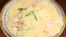 エビ入り卵あんかけ炒飯「パラパラチャーハンに爽やかあんかけ」京華飯店［きょうかはんてん］（東京・大森）