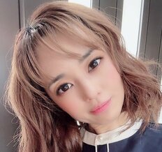 「良いママしてますね」42歳妊活中の蒼井そら、双子息子との辰年着ぐるみショットがほほえましい！