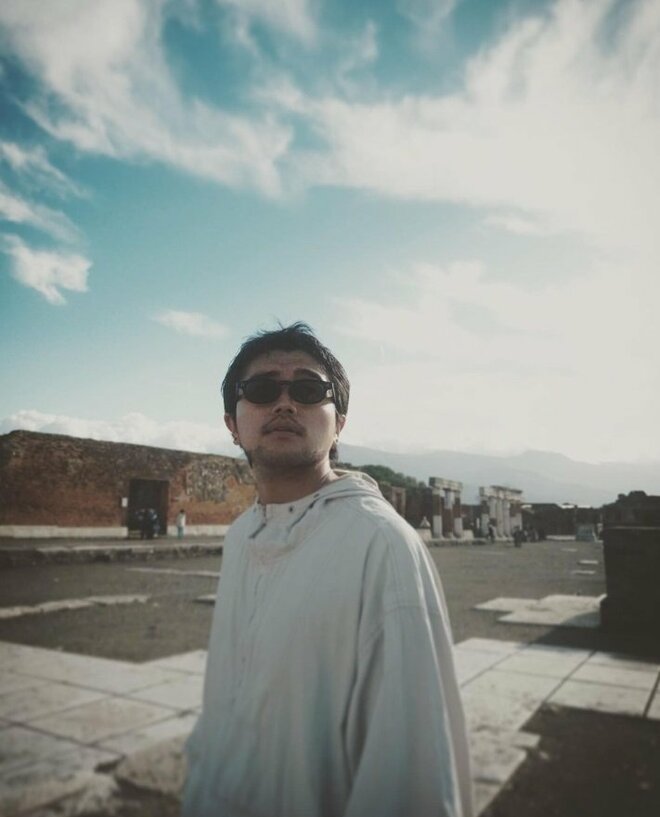 「濃厚ですね」KingGnu井口理“ベロチュー”ショットの衝撃！「だいぶ激しい」の画像