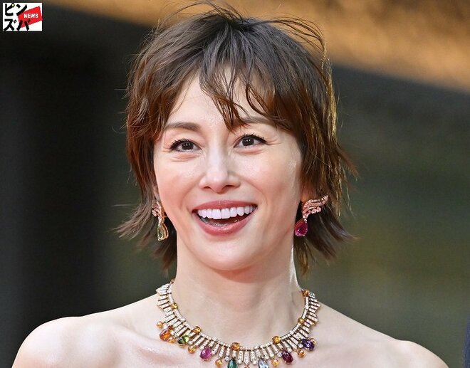 米倉涼子“イベントドタキャン”騒動、体調不良に加え「事務所の申し出」欠席…真相直撃にみせた不穏な回答の画像