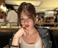 「二人三脚で本当に全力で頑張ってきた」黒木啓司の妻・宮崎麗果“結婚記念日にフェラーリ納車”で夫婦愛明かす