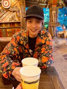 「売名？」沸騰も…WEST.中間淳太と交際報道の“ジャンボリお姉さん”が写真誌で初水着グラビア 「庶民派」が言われる2人の関係性