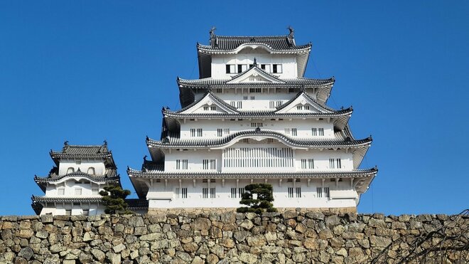 世界遺産・姫路城は外国人観光客のみ入城料を4倍強に引き上げ検討 世界から遅れている「観光客料金」導入成功のカギを握る“納得感”の画像
