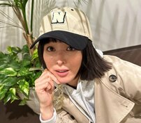 「新鮮じゃない!?」清野菜名、レアなミニ丈スカート姿で太ももチラり「アイドルみたいでかわいい」の声