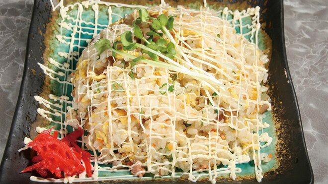 【和歌山・和歌山】チャーシュー＆サケを味わう“サケマヨチャーハン”　「中国酒家 くぅくぅ」の新感覚な一皿の画像