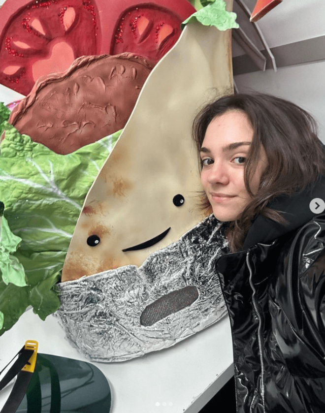 「羽生結弦と度重なる熱愛説」フィギュア女子・メドベージェワが引退表明！翌日“23歳純白ドレス姿”に反響「なんという美しさ」「まるでプリンセス」の画像