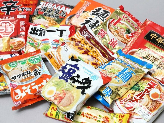 大量の袋麵