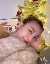 「黒髪がこんなに似合う人いる？」木下優樹菜、35歳の黒髪イメチェンが大好評「神かよ～」「色っぽくなったね」