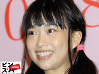 「まるで異世界のお姫様」森川葵、ピンク髪＆ゆるふわソバージュで印象激変！「やり過ぎ感半端ない」の声も