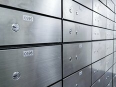 「1枚500万円」トレカ “資産化”で変わる保管事情　「持っているだけでお金がかかる」高額カードの守り方
