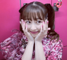 「田中みな実さんみたい！」ももクロ・佐々木彩夏が別人級激変！肩出し＆スリットスカート姿に反響