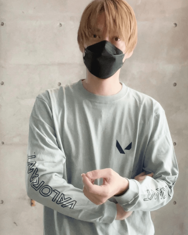 「何色でも王子様です」神田沙也加さんの元夫・村田充、金髪ヘアから“青と灰が多め”暗髪カラーで別人級イメチェン！「イケメンにしか見えない」の画像