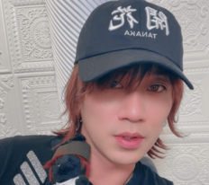 「韓国で一番有名な日本人ホスト」タナカの人気が止まらない！ついに『ViVi』公式インスタ登場に韓国ファンも動揺「目を疑う」「日本での成功は遠くない」