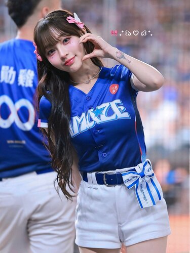 可愛すぎんだろ」WBCで熱視線の台湾チアリーダー、可憐な笑顔の裏で